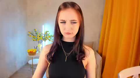 julietmonli online show from March 14, 11:47 am