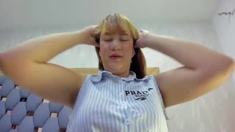 juliette_pretty_ online show from June 15, 7:06 pm