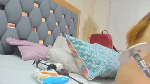 juliette_pretty_ online show from January 10, 7:30 pm