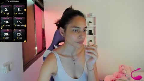 juliette online show from March 31, 5:57 pm