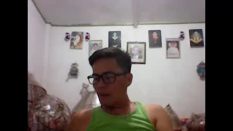 Julius online show from February 12, 3:04 pm