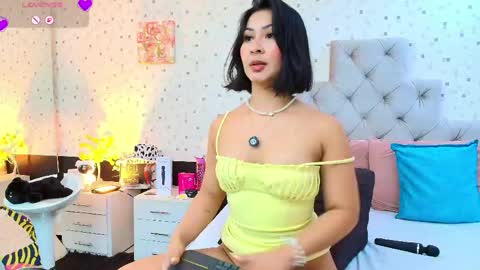 Julieta Reyes   online show from April 24, 12:40 pm