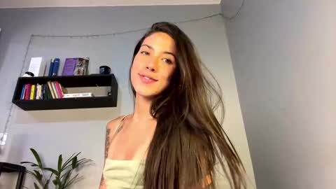 Jully online show from October 8, 11:32 pm