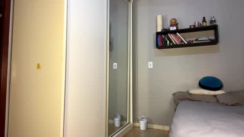 Jully online show from March 9, 2:05 am