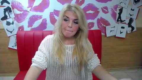 Julya Barbi online show from November 29, 6:26 pm