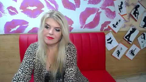 Julya Barbi online show from October 2, 6:12 am