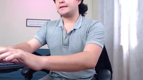 juniior_333 online show from November 28, 4:36 pm