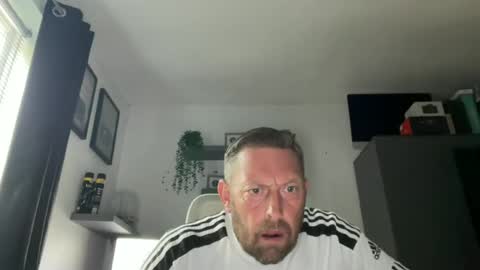 Junky online show from July 22, 6:10 pm