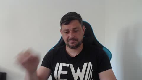Alex online show from May 15, 11:51 am