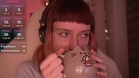 Julia online show from December 11, 1:26 am