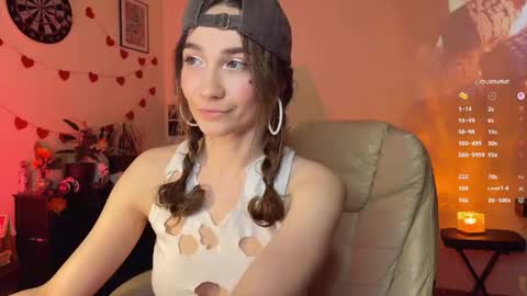 Jessica  I will be here on Tuesday November 26th online show from April 19, 6:10 pm