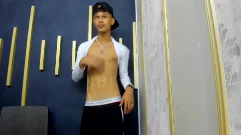 Snapshot of just_d4v7 chatting on October 8, 7:20 pm JUST online show from October 8, 7:20 pm