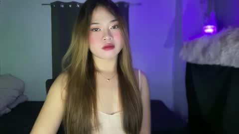 just_julia21 online show from May 18, 1:26 am