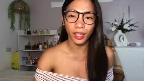 Snapshot of just_marjorie69 chatting on September 29, 1:59 am Be you online show from September 29, 1:59 am