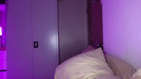 Snapshot of just_marjorie69 chatting on March 6, 2:18 pm Be you online show from March 6, 2:18 pm