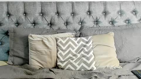 JUSTIN THEROX online show from March 3, 1:53 am