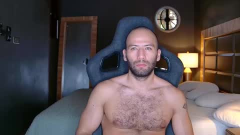 Justin online show from March 7, 3:39 pm