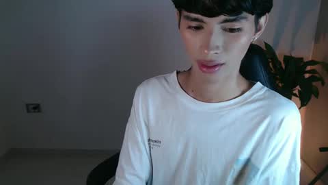 Justin online show from November 19, 8:13 am