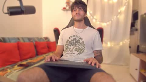 Diego online show from December 13, 8:59 pm