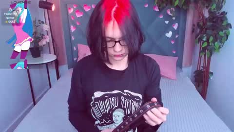 Snapshot of justin_twinkboy chatting on February 16, 12:43 pm JUSTIN online show from February 16, 12:43 pm