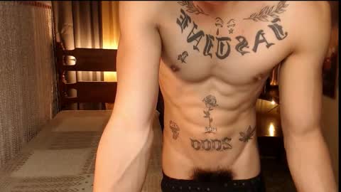 justine_hunk online show from March 5, 4:24 am