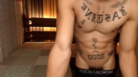 justine_hunk online show from January 10, 2:23 pm