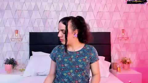 Justine online show from May 2, 4:18 am