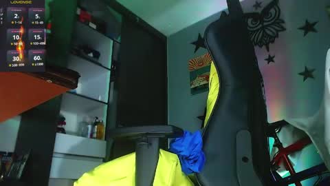 Justinsc online show from April 29, 11:53 pm