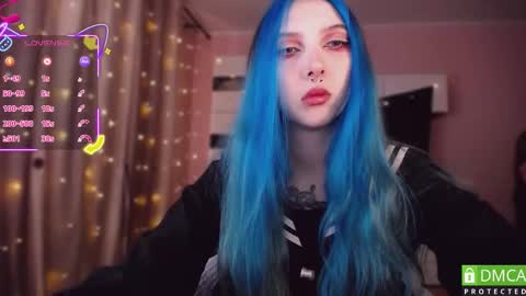 justmeowgirl online show from November 8, 4:37 am