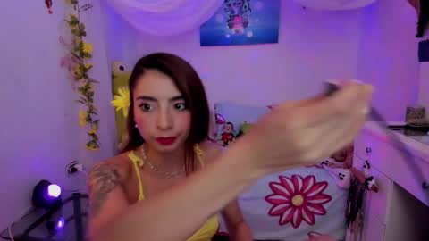 Snapshot of justmia_ chatting on February 20, 6:06 am Mia online show from February 20, 6:06 am