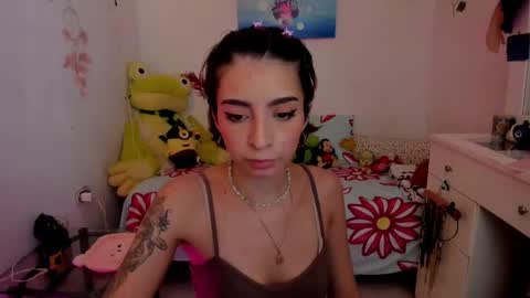 Snapshot of justmia_ chatting on February 27, 12:36 am Mia online show from February 27, 12:36 am