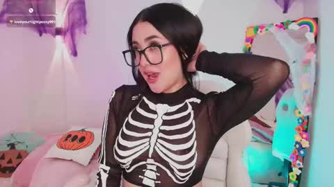 Emy online show from October 26, 9:58 pm