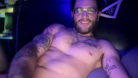 juststrokentoke online show from December 4, 4:01 am