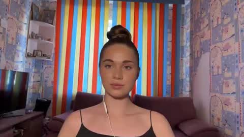 Melissa online show from June 20, 9:15 am