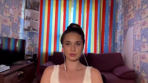 Melissa online show from July 21, 10:39 am