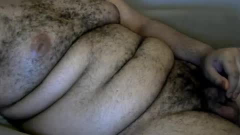 jyhawk305_ online show from April 19, 1:50 am