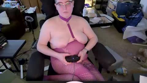 k1t_kat97 online show from March 17, 9:20 pm