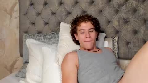 Snapshot of kael_brown1 chatting on February 23, 11:11 am KAEL online show from February 23, 11:11 am