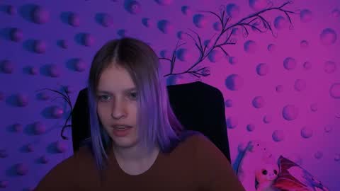 kaela_spell_ online show from April 29, 2:27 am