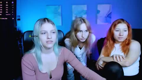 kaela_spell_ online show from November 21, 9:51 am