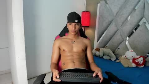 KAI online show from December 14, 9:43 pm