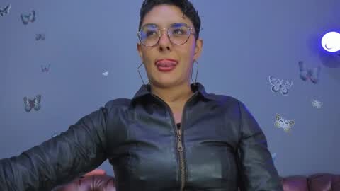 kaira_mosse_ online show from January 9, 11:49 am