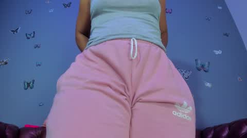 kaira_mosse_ online show from July 18, 12:40 pm