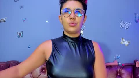 kaira_mosse_ online show from June 24, 11:39 am