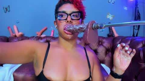 kaira_mosse_ online show from April 30, 5:40 pm