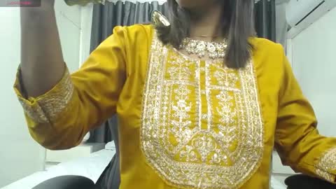 Kaira online show from April 25, 1:02 pm