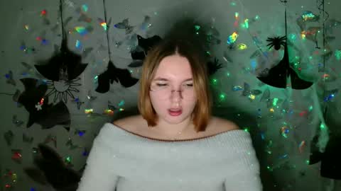 Kaitlin online show from October 9, 6:35 pm