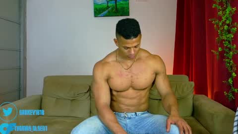 kale thomson online show from May 1, 11:21 pm