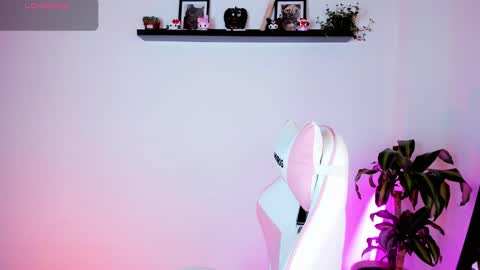 Kali Ka Please help me with your thumbs up its important   dont forget my birthday on October 26 online show from September 26, 6:05 pm