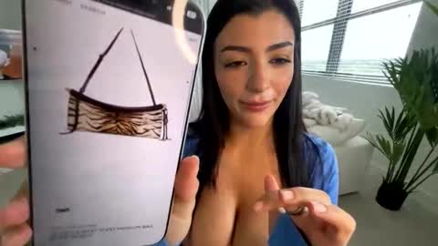 Kali Blake online show from December 13, 7:53 pm